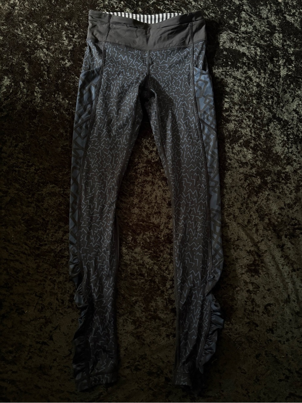 Lululemon Athletica Speed Tight III Sea Wheeze Size 4